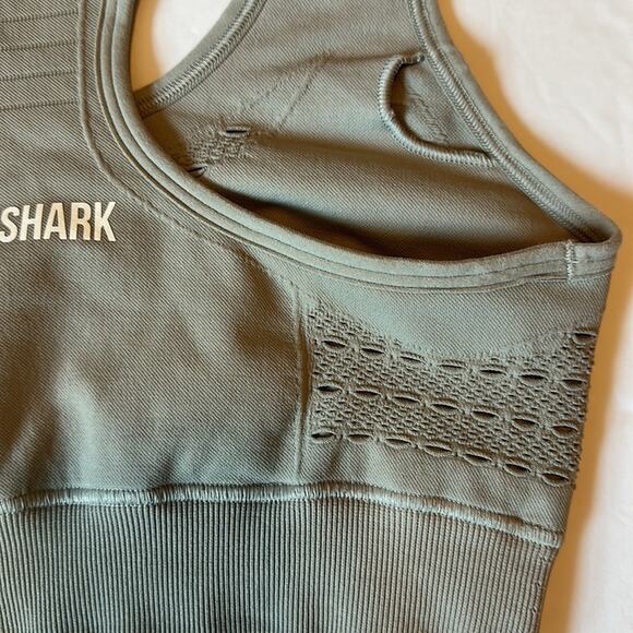 Gymshark Lot of 2 Energy Seamless Sports Bra and Crop Tank Top Gray Green Size S - Picture 6 of 12